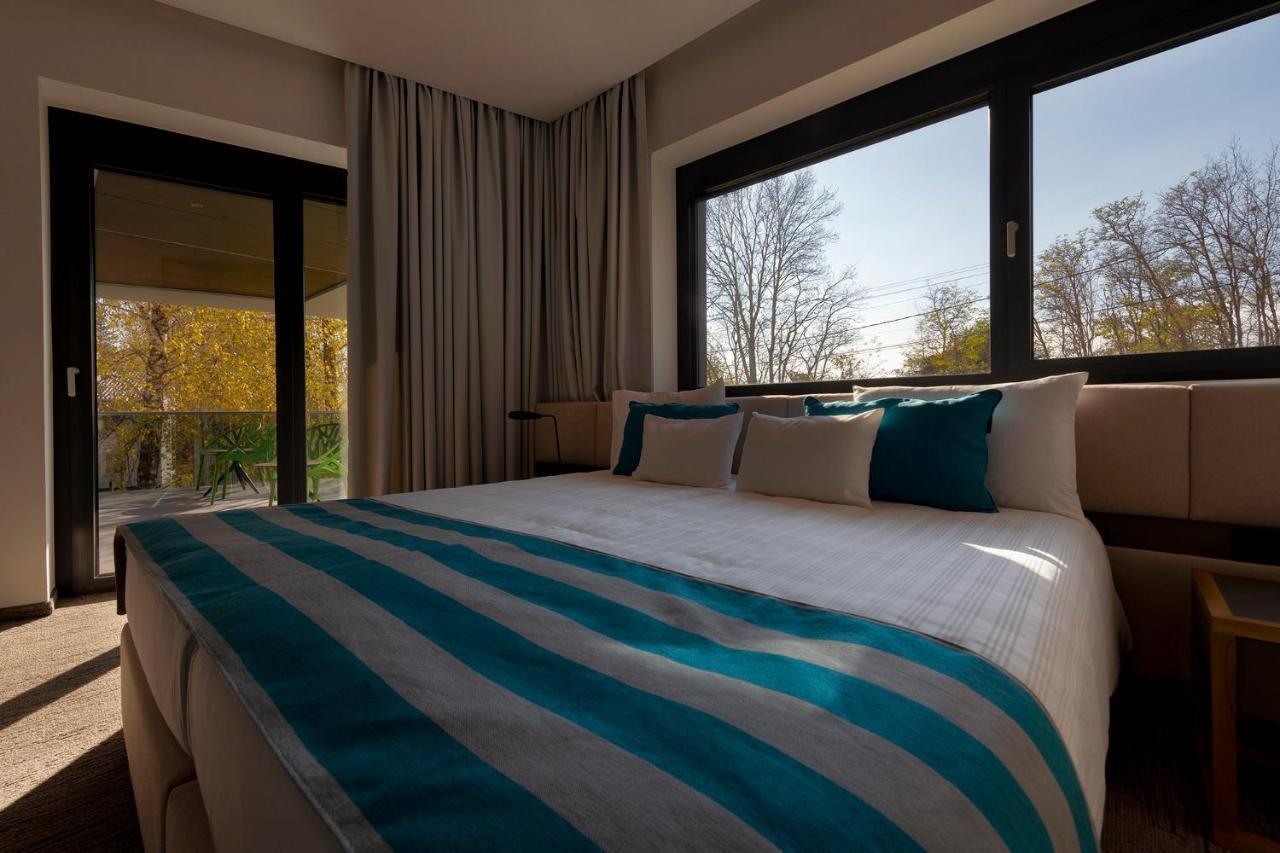 Donautica & Restaurant Hotel 4*